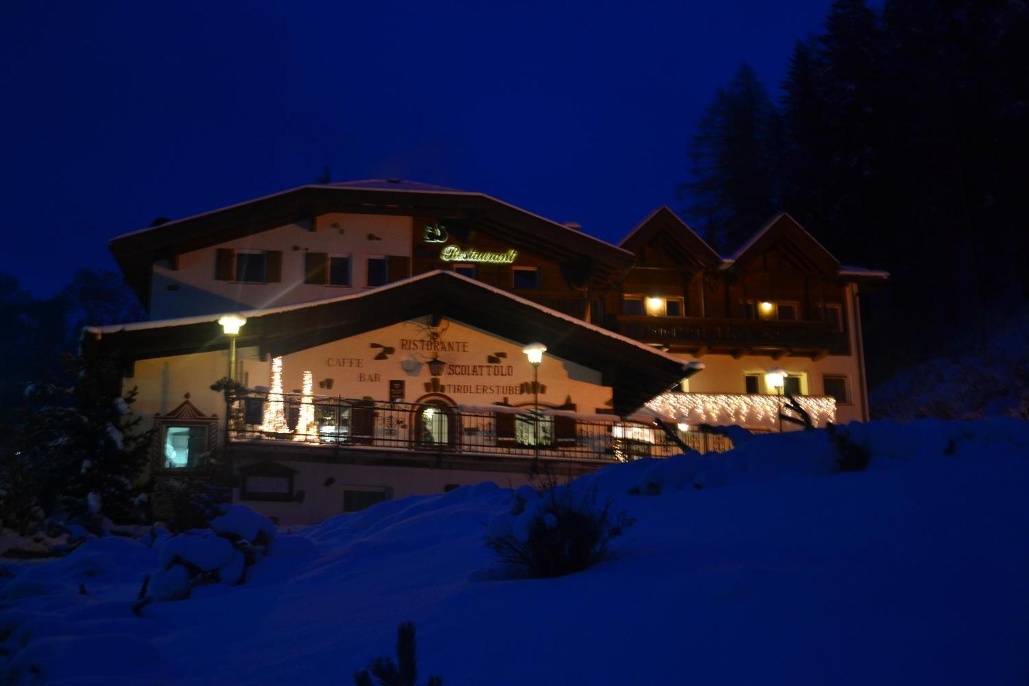 Hotel Scoiattolo Selva di Val Gardena Exterior foto