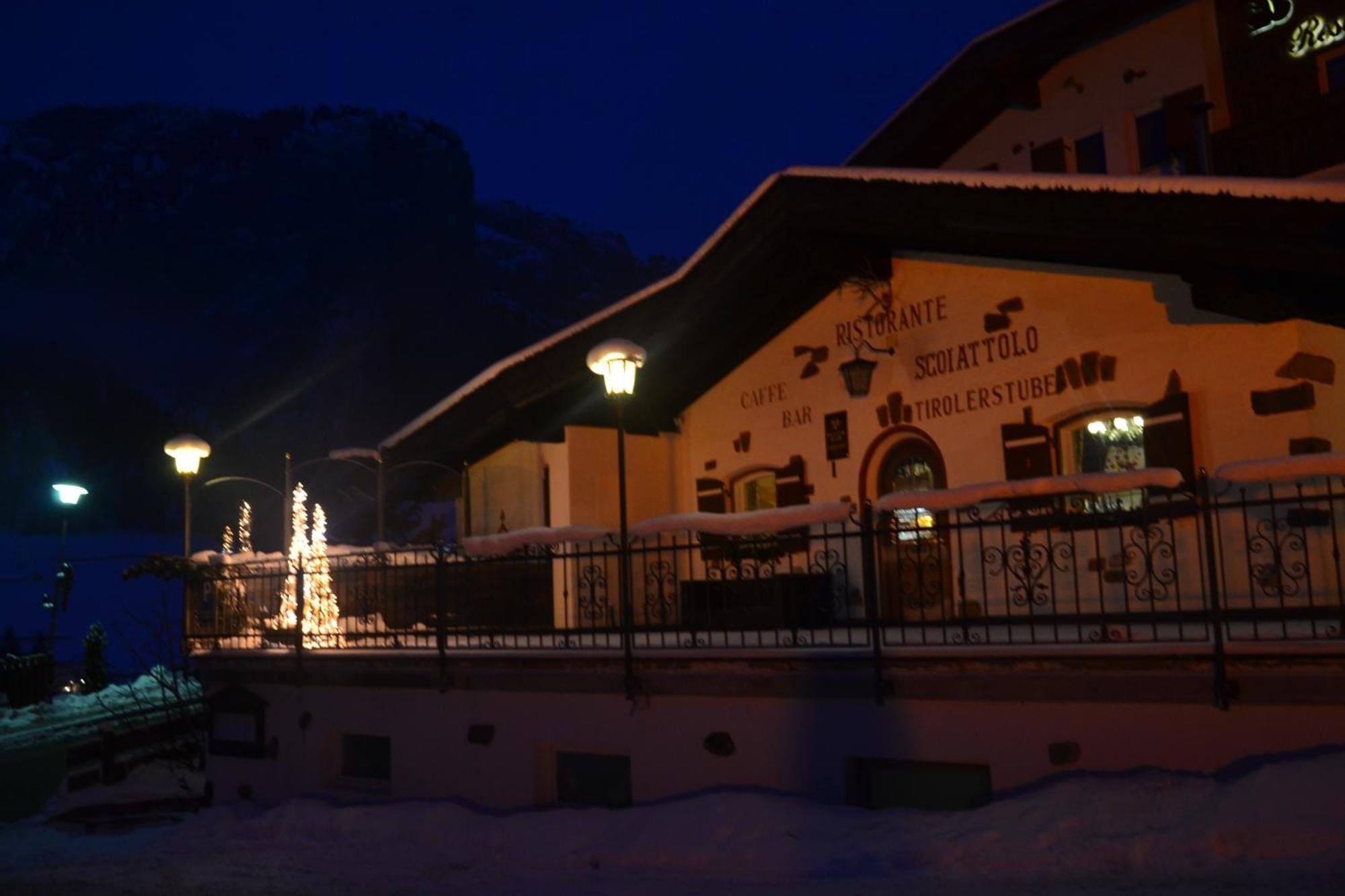 Hotel Scoiattolo Selva di Val Gardena Exterior foto