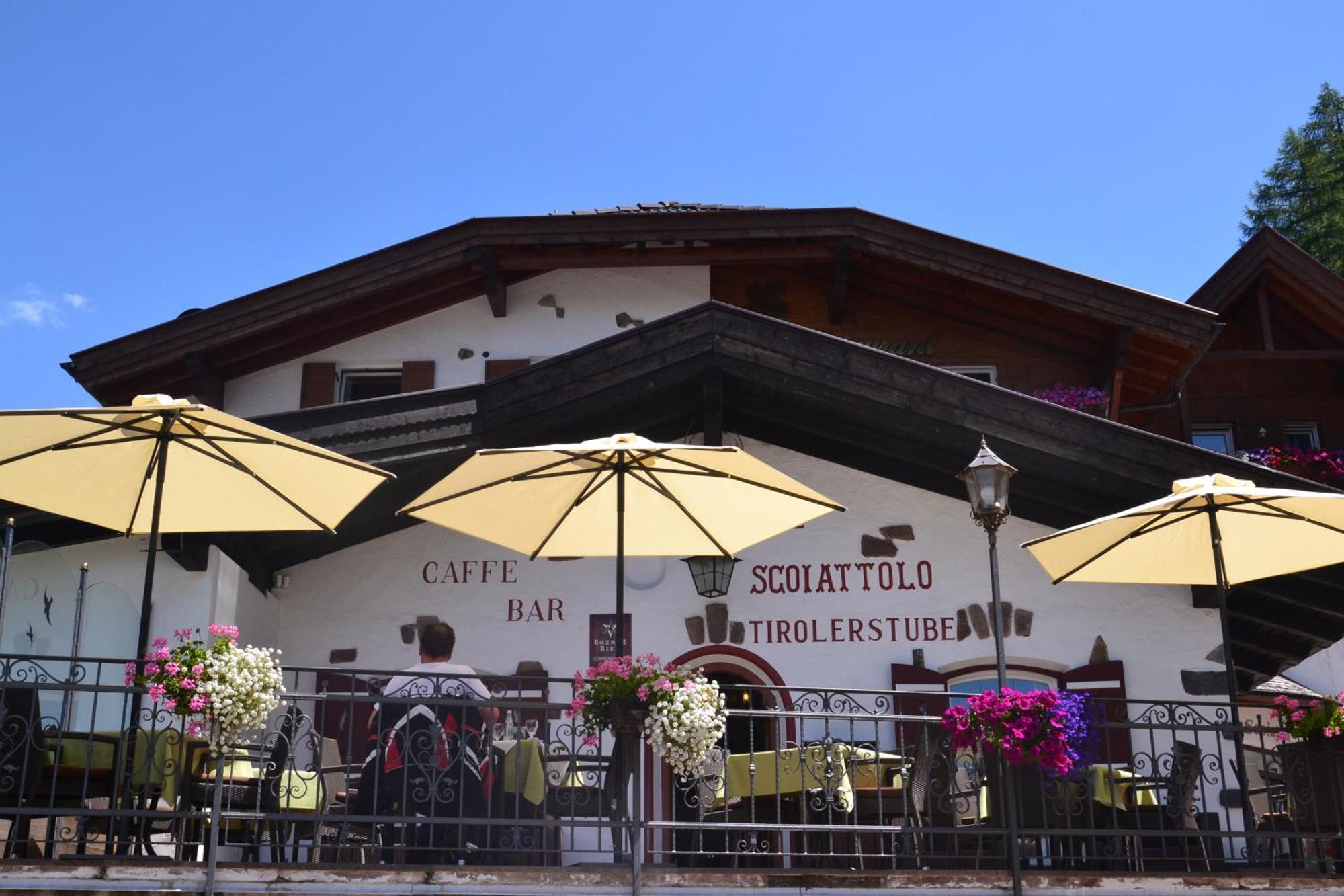 Hotel Scoiattolo Selva di Val Gardena Exterior foto