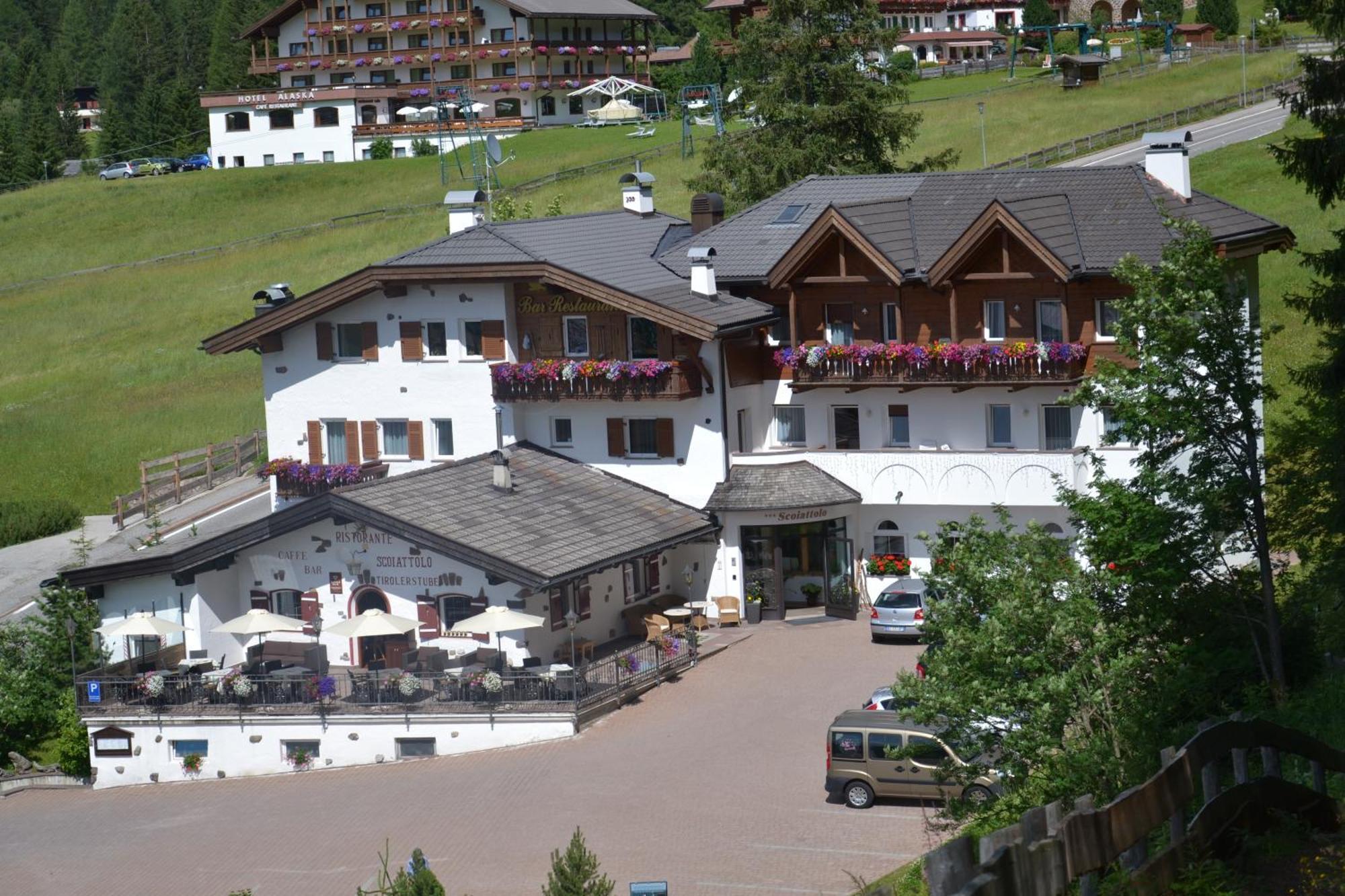 Hotel Scoiattolo Selva di Val Gardena Exterior foto